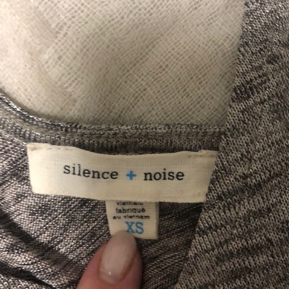 Metallic Tank - Picture 4 of 5